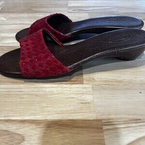 Talbots Women Red Basket weave Suede Slip On Wedge Classic Preppy Sandal 9